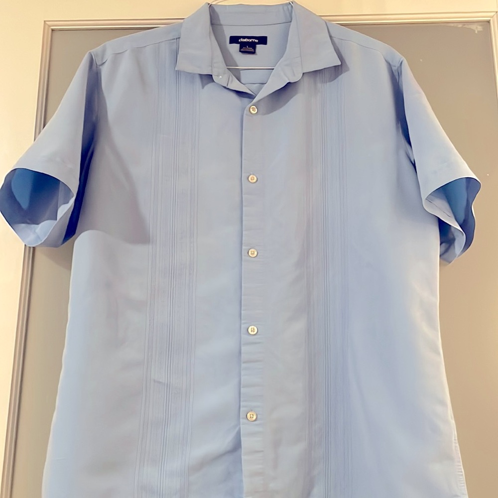 Men’s Claiborne L guayabera style short sleeve shirt